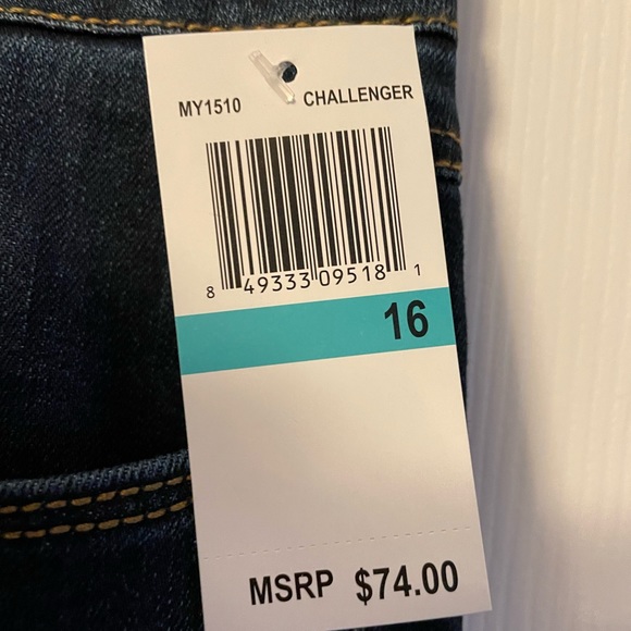 Seven7 Tummyless Mid Rise Boot NWT - Picture 5 of 8